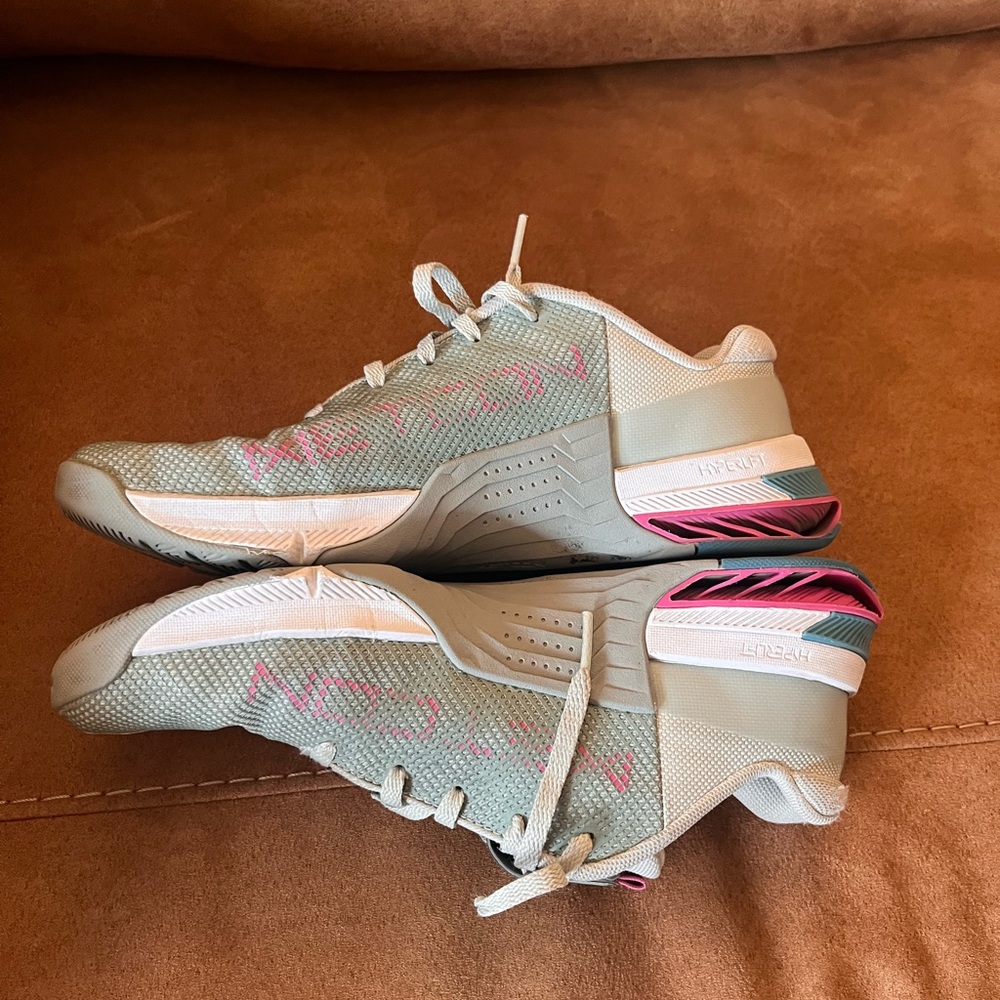 Nike Metcon 8 Women’s CrossFit Training Shoes Women's - Picture 5 of 9